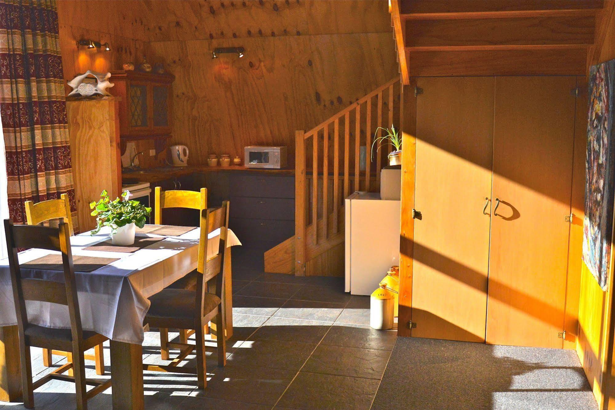 Barn Bed And Breakfast Waitati Exterior foto